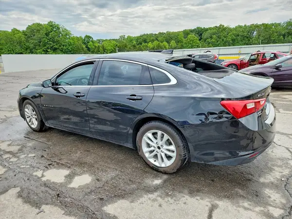 1G1ZD5ST2JF266613 2018 CHEVROLET MALIBU - Image 2