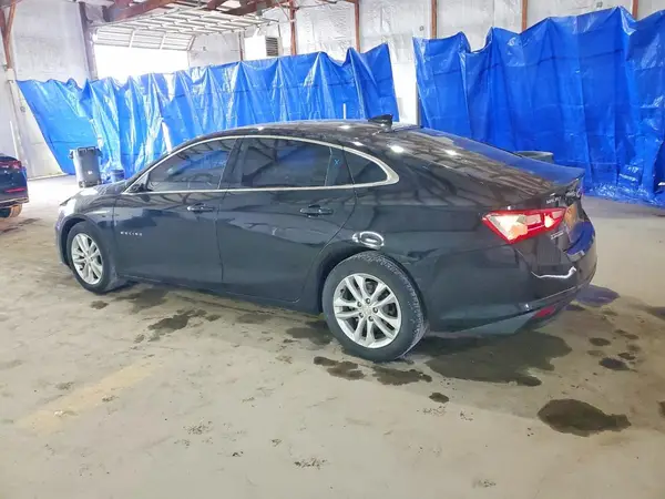1G1ZD5ST2JF268359 2018 CHEVROLET MALIBU - Image 2