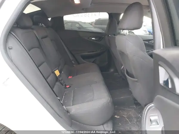 1G1ZD5ST2JF268524 2018 CHEVROLET MALIBU - Image 8