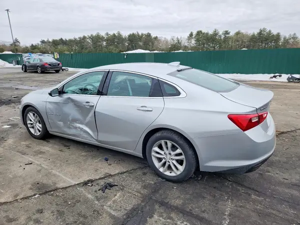 1G1ZD5ST2JF270127 2018 CHEVROLET MALIBU - Image 2