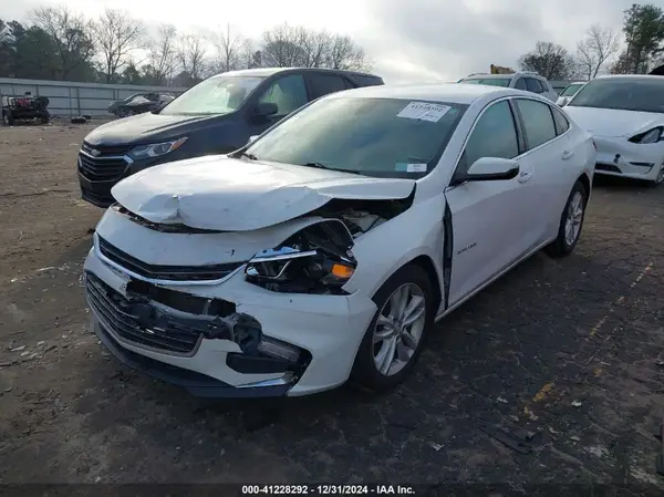 1G1ZD5ST2JF270743 2018 CHEVROLET MALIBU - Image 2