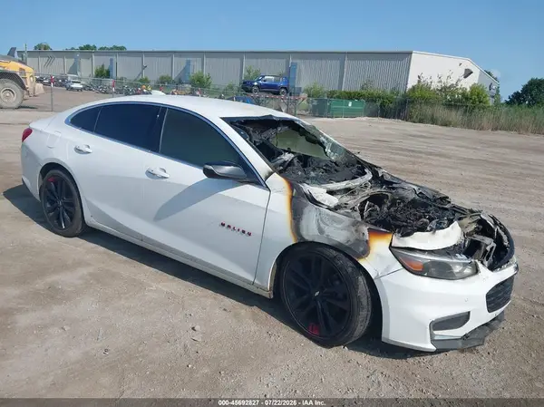 1G1ZD5ST2JF276073 2018 CHEVROLET MALIBU - Image 1