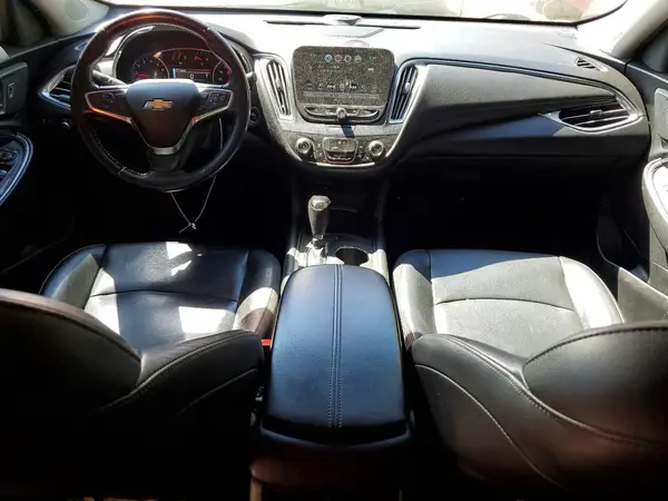 1G1ZD5ST2JF277661 2018 CHEVROLET MALIBU - Image 8