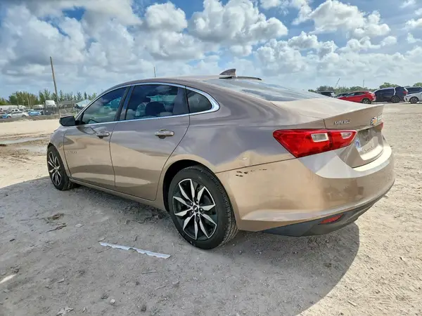 1G1ZD5ST2JF279104 2018 CHEVROLET MALIBU - Image 2