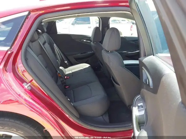 1G1ZD5ST2JF287641 2018 CHEVROLET MALIBU - Image 8