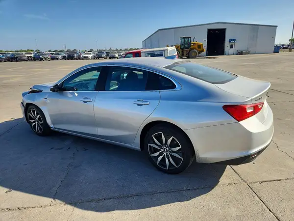 1G1ZD5ST2JF288627 2018 CHEVROLET MALIBU - Image 2