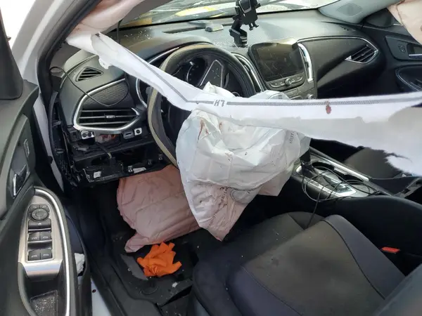 1G1ZD5ST2JF290099 2018 CHEVROLET MALIBU - Image 8
