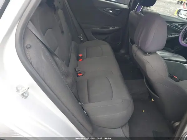 1G1ZD5ST2KF110833 2019 CHEVROLET MALIBU - Image 8