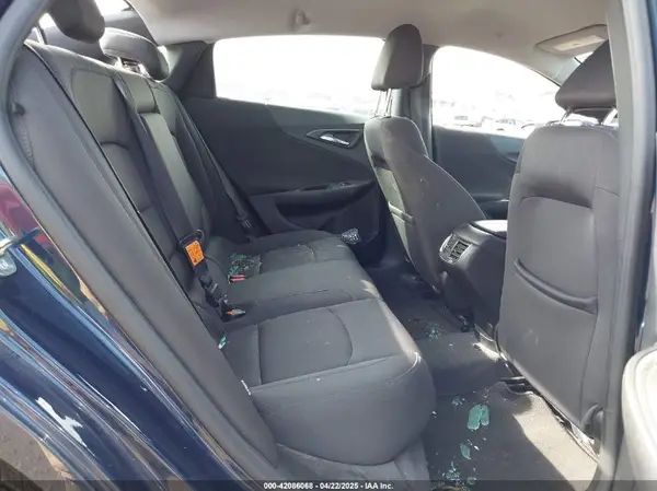 1G1ZD5ST2KF111934 2019 CHEVROLET MALIBU - Image 8