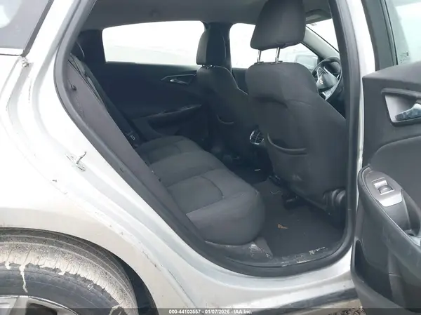 1G1ZD5ST2KF112811 2019 CHEVROLET MALIBU - Image 8