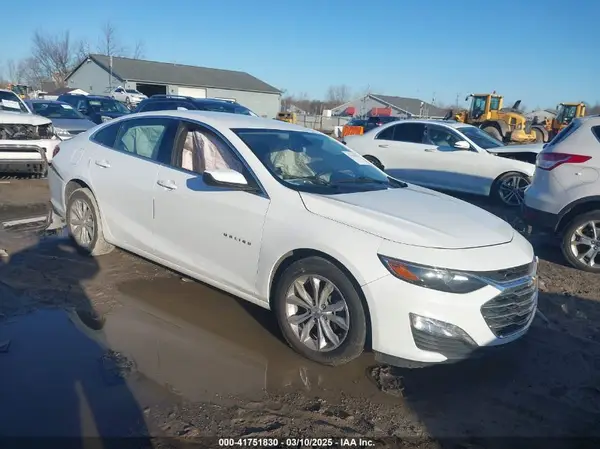1G1ZD5ST2KF114350 2019 CHEVROLET MALIBU - Image 1