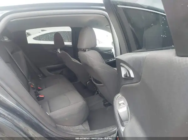 1G1ZD5ST2KF121606 2019 CHEVROLET MALIBU - Image 8