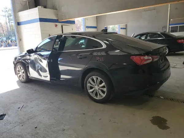 1G1ZD5ST2KF136011 2019 CHEVROLET MALIBU - Image 2