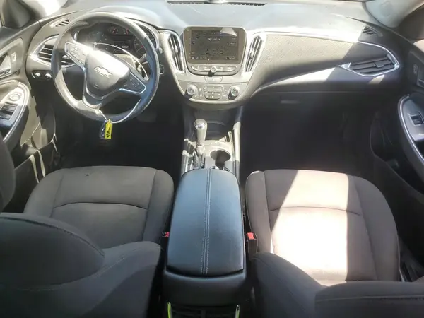 1G1ZD5ST2KF137594 2019 CHEVROLET MALIBU - Image 8