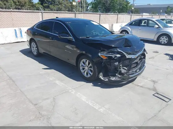 1G1ZD5ST2KF139135 2019 CHEVROLET MALIBU - Image 1