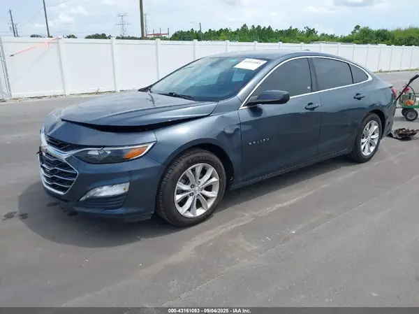 1G1ZD5ST2KF161460 2019 CHEVROLET MALIBU - Image 2