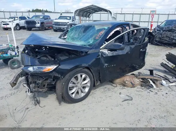 1G1ZD5ST2KF162236 2019 CHEVROLET MALIBU - Image 2