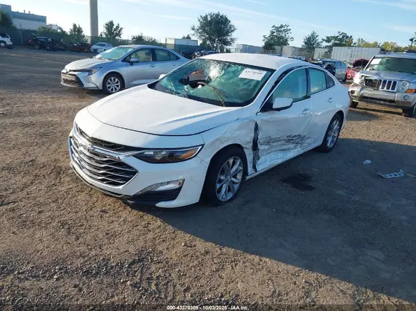 1G1ZD5ST2KF166416 2019 CHEVROLET MALIBU - Image 2