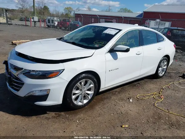 1G1ZD5ST2KF167095 2019 CHEVROLET MALIBU - Image 2