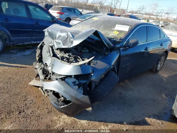 1G1ZD5ST2KF169896 2019 CHEVROLET MALIBU - Image 2