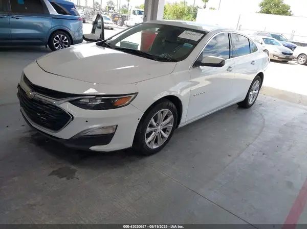 1G1ZD5ST2KF170644 2019 CHEVROLET MALIBU - Image 2