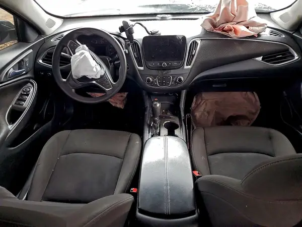 1G1ZD5ST2KF170983 2019 CHEVROLET MALIBU - Image 8