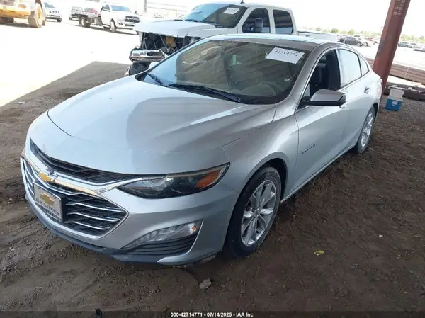 1G1ZD5ST2KF175181 2019 CHEVROLET MALIBU - Image 2