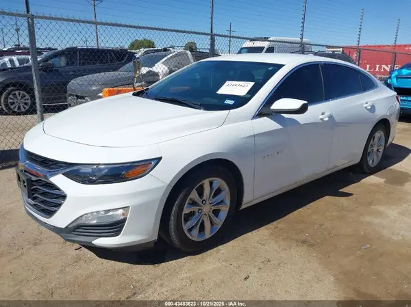 1G1ZD5ST2KF192630 2019 CHEVROLET MALIBU - Image 2