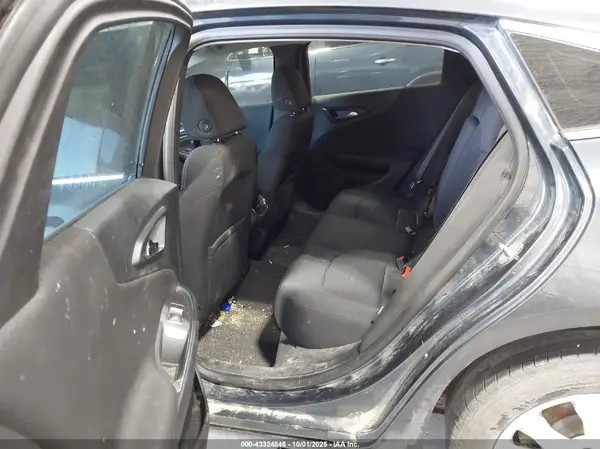 1G1ZD5ST2KF195737 2019 CHEVROLET MALIBU - Image 8