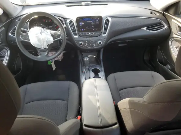 1G1ZD5ST2KF210415 2019 CHEVROLET MALIBU - Image 8