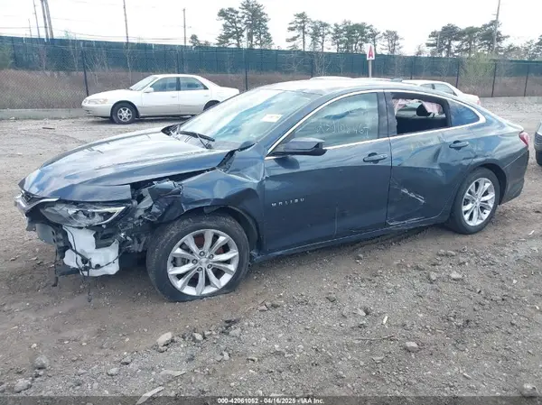 1G1ZD5ST2KF213153 2019 CHEVROLET MALIBU - Image 2