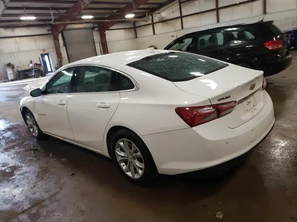 1G1ZD5ST2KF215212 2019 CHEVROLET MALIBU - Image 2