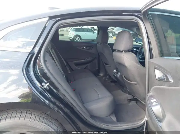1G1ZD5ST2KF217946 2019 CHEVROLET MALIBU - Image 8