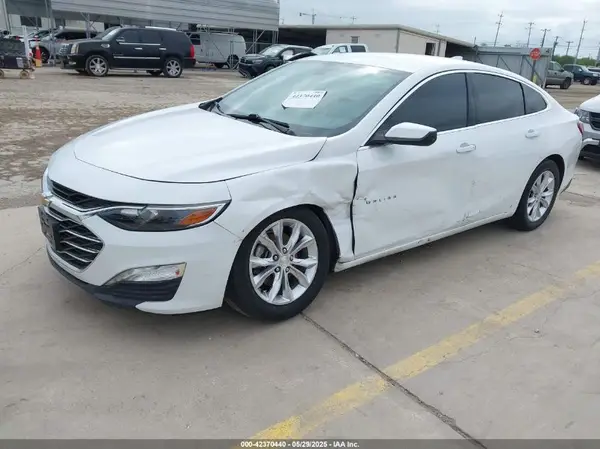 1G1ZD5ST2LF001855 2020 CHEVROLET MALIBU - Image 2