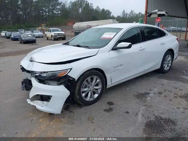 1G1ZD5ST2LF002715 2020 CHEVROLET MALIBU - Image 2