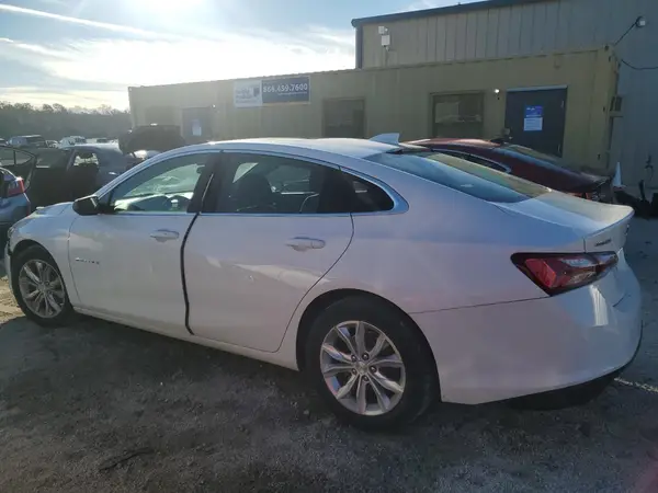 1G1ZD5ST2LF007378 2020 CHEVROLET MALIBU - Image 2