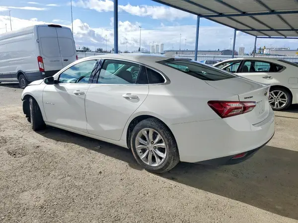 1G1ZD5ST2LF030675 2020 CHEVROLET MALIBU - Image 2