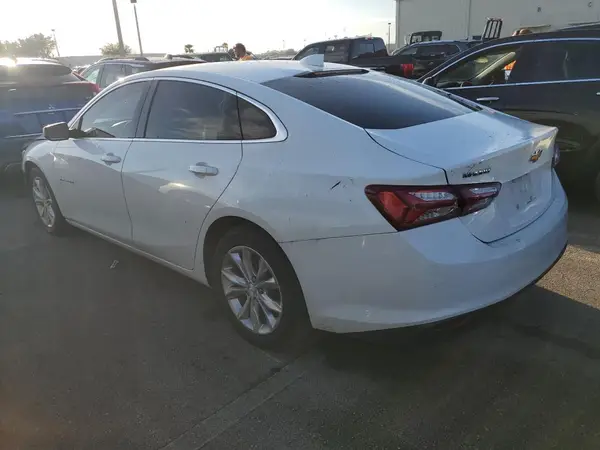 1G1ZD5ST2LF044351 2020 CHEVROLET MALIBU - Image 2