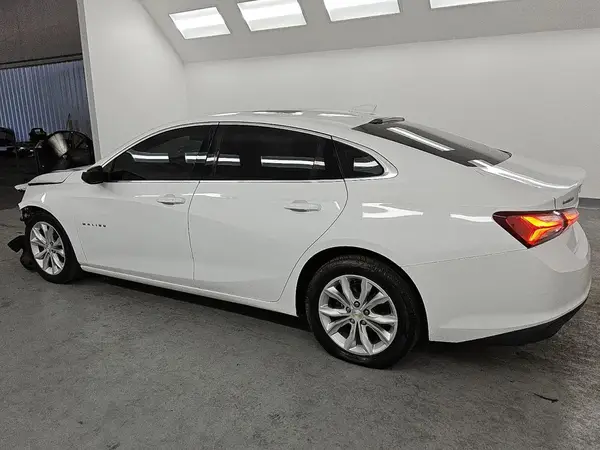 1G1ZD5ST2LF103351 2020 CHEVROLET MALIBU - Image 2