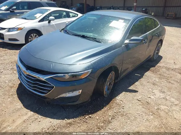 1G1ZD5ST2LF108663 2020 CHEVROLET MALIBU - Image 2