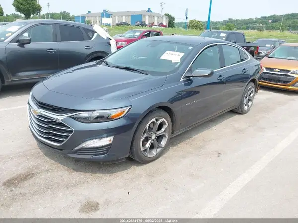 1G1ZD5ST2LF130341 2020 CHEVROLET MALIBU - Image 2