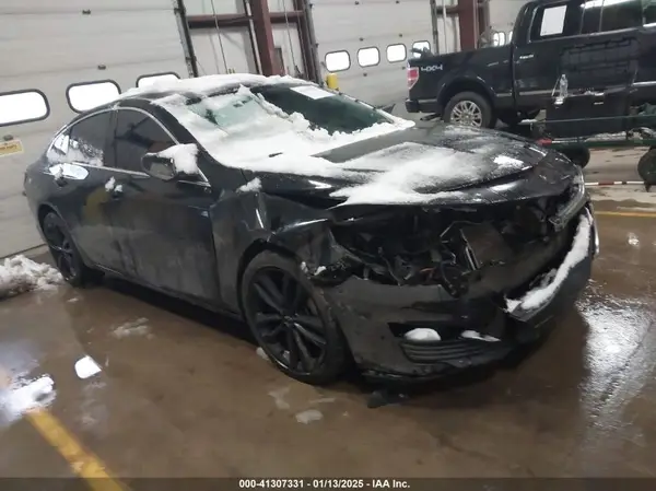 1G1ZD5ST2LF142375 2020 CHEVROLET MALIBU - Image 1