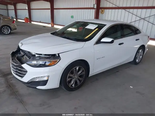 1G1ZD5ST2MF026675 2021 CHEVROLET MALIBU - Image 2
