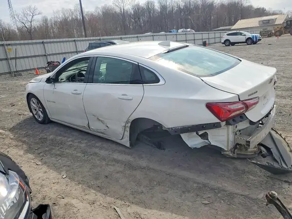 1G1ZD5ST2MF028927 2021 CHEVROLET MALIBU - Image 2