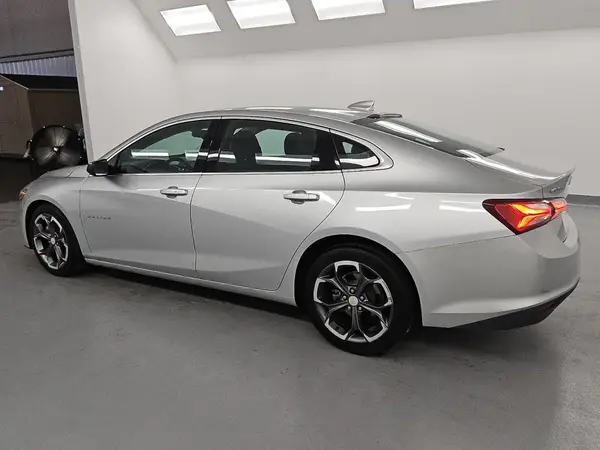 1G1ZD5ST2NF153055 2022 CHEVROLET MALIBU - Image 2