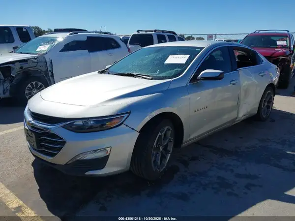 1G1ZD5ST2NF178411 2022 CHEVROLET MALIBU - Image 2
