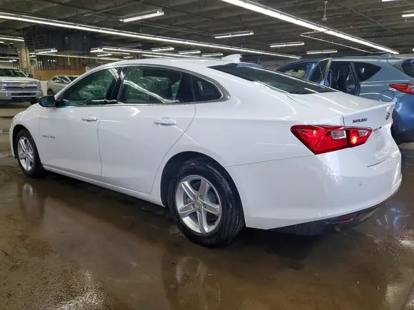 1G1ZD5ST2RF215902 2024 CHEVROLET MALIBU - Image 2