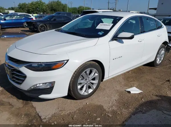 1G1ZD5ST2SF121606 2025 CHEVROLET MALIBU - Image 2