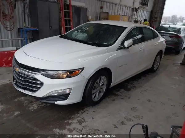 1G1ZD5ST2SF131908 2025 CHEVROLET MALIBU - Image 2