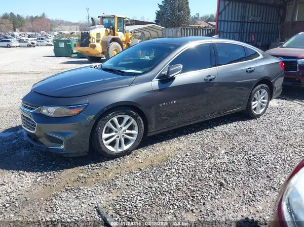 1G1ZD5ST3JF103582 2018 CHEVROLET MALIBU - Image 2